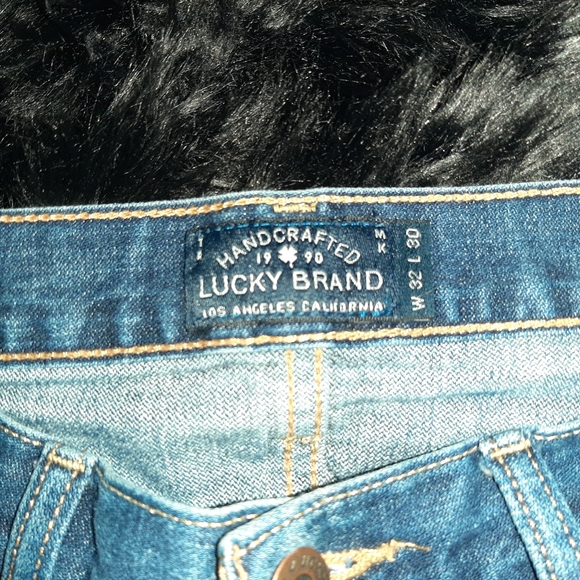 Lucky Brand 221 Original Straight Leg Jeans - Picture 5 of 11